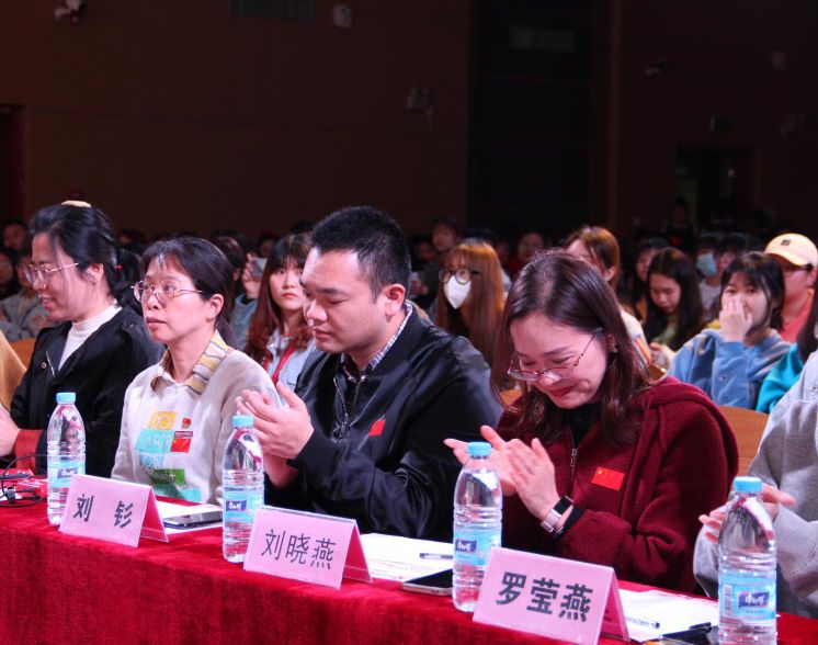 评委图片.jpg