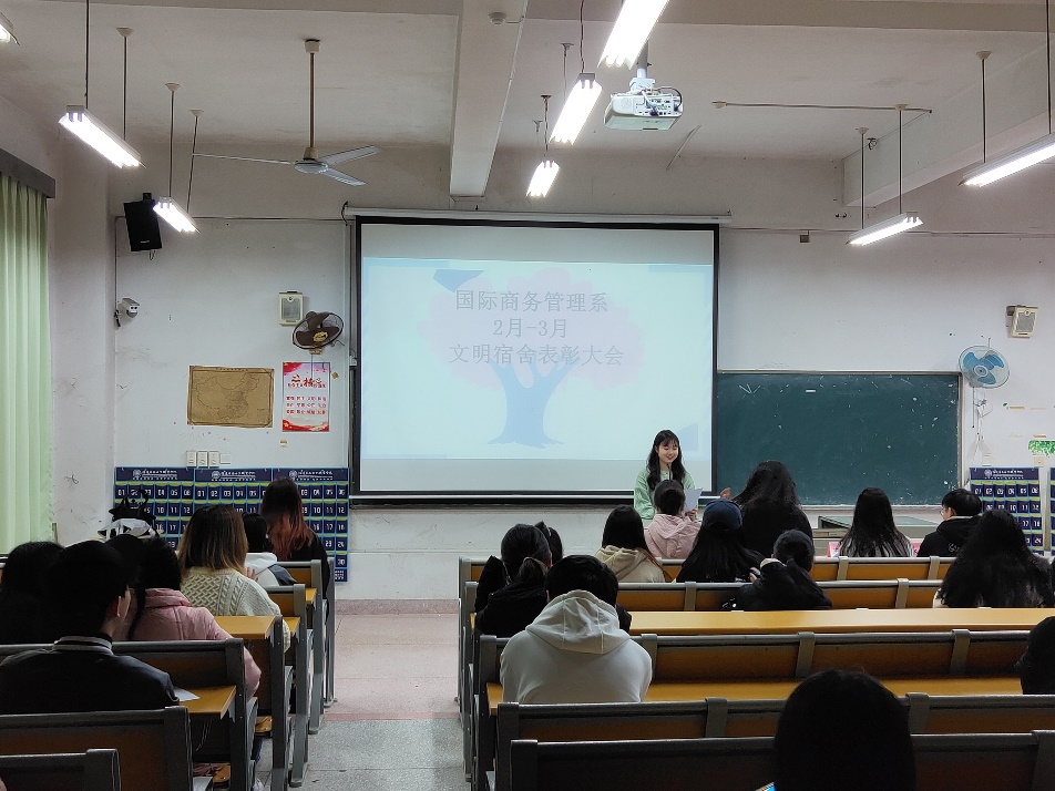 开头.jpg