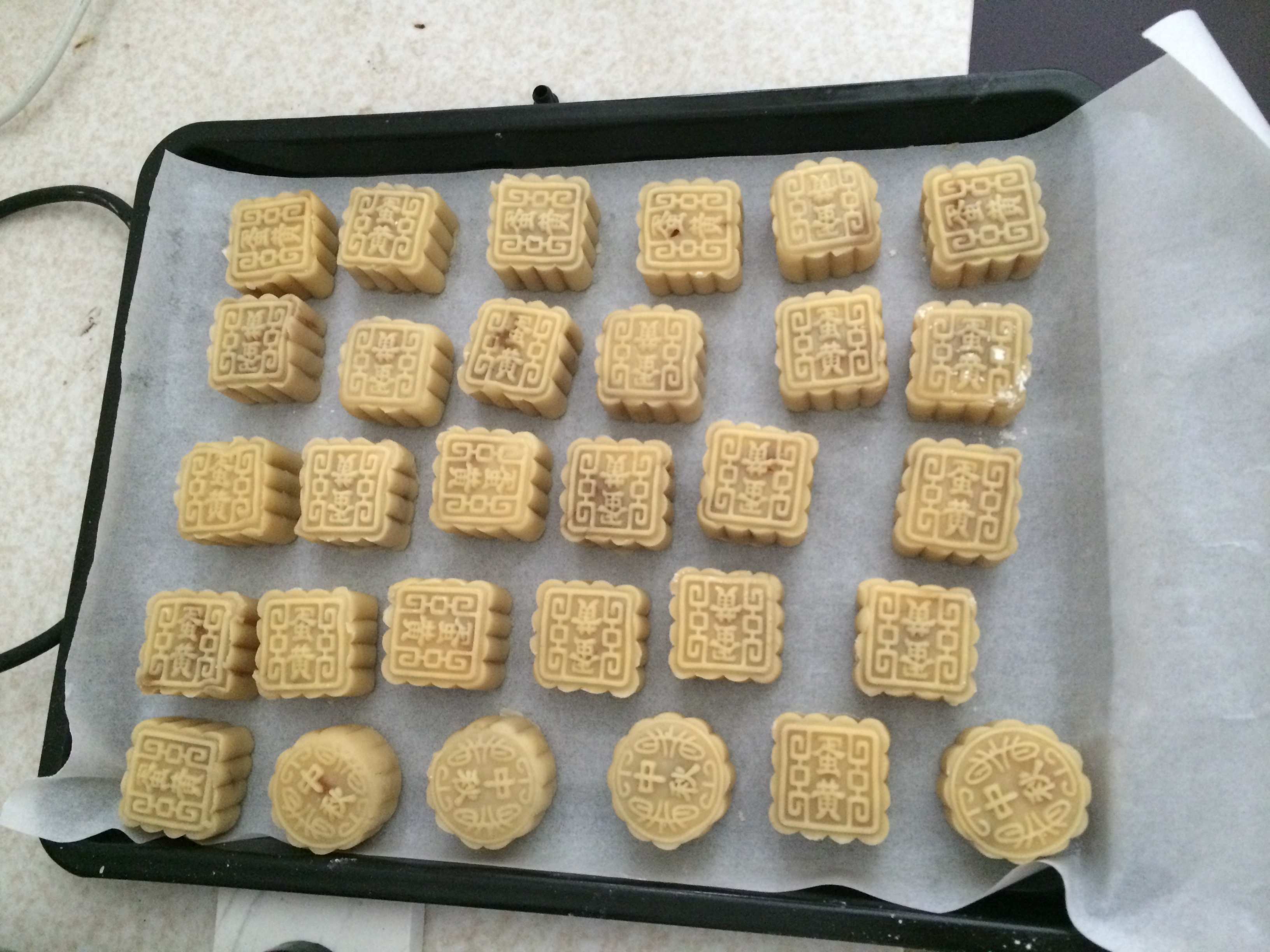 烘焙的月饼.jpg