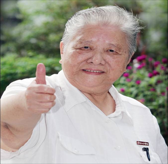 陈仲英.jpg