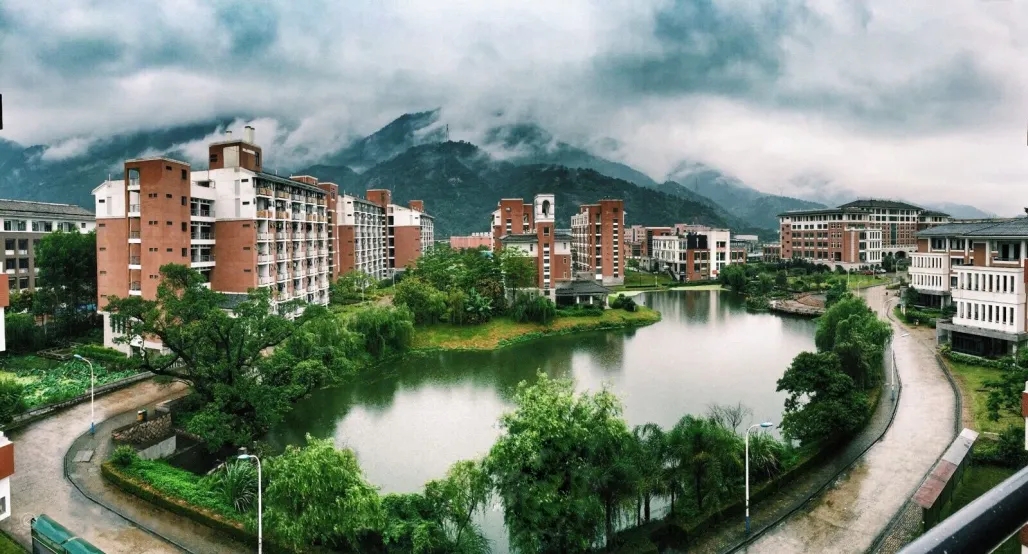 校园3.jpg