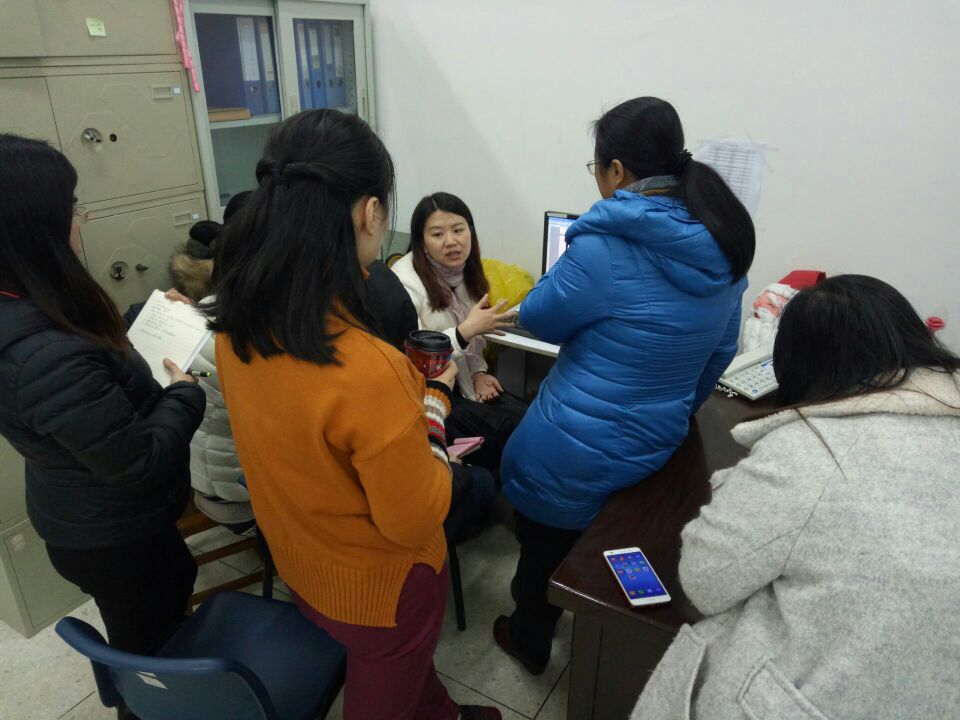 WIFI0s0-16192221陈剑霞老师在文化教育系分享创新创业指导经验.jpg