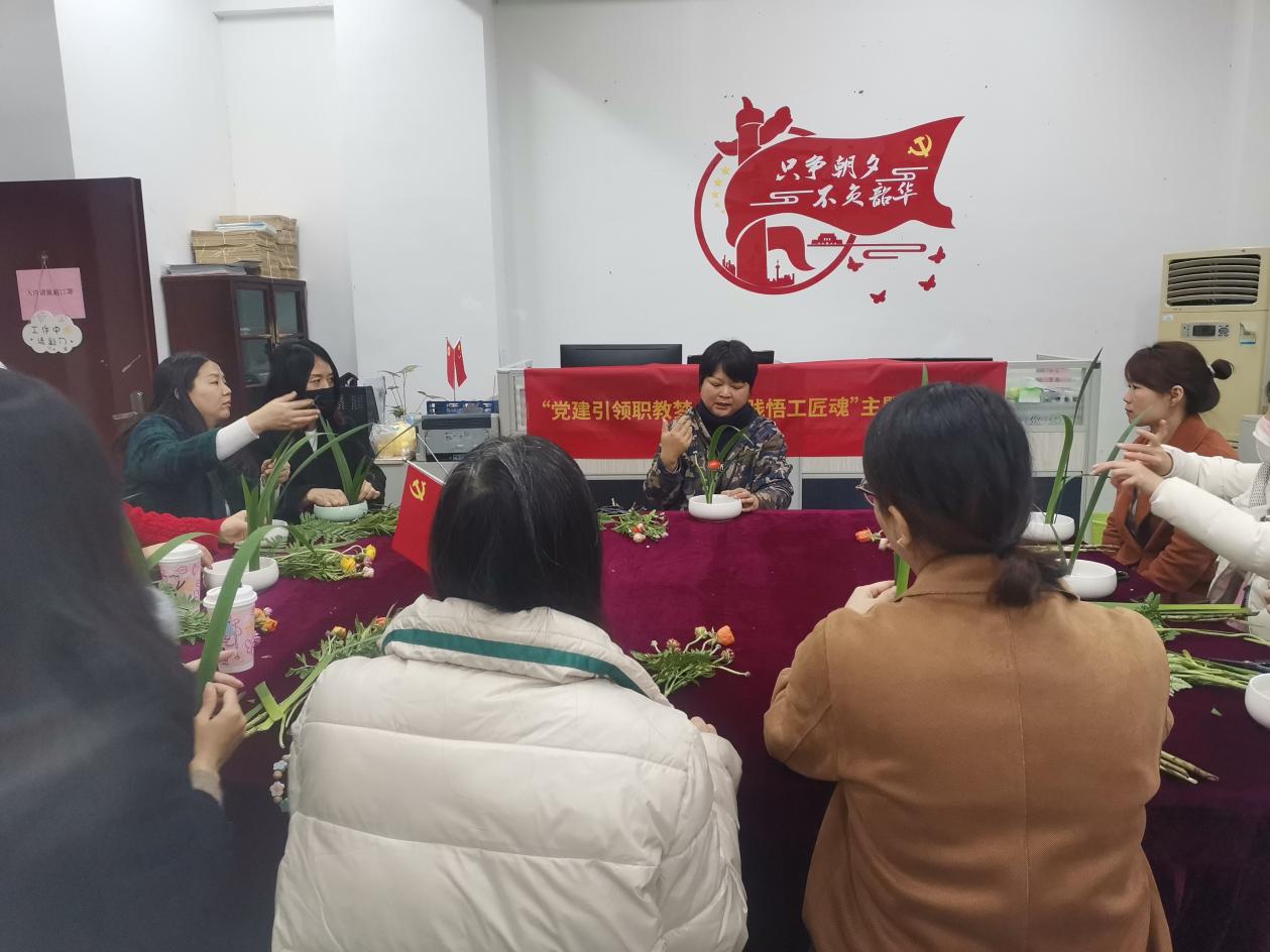 托i按11.jpg