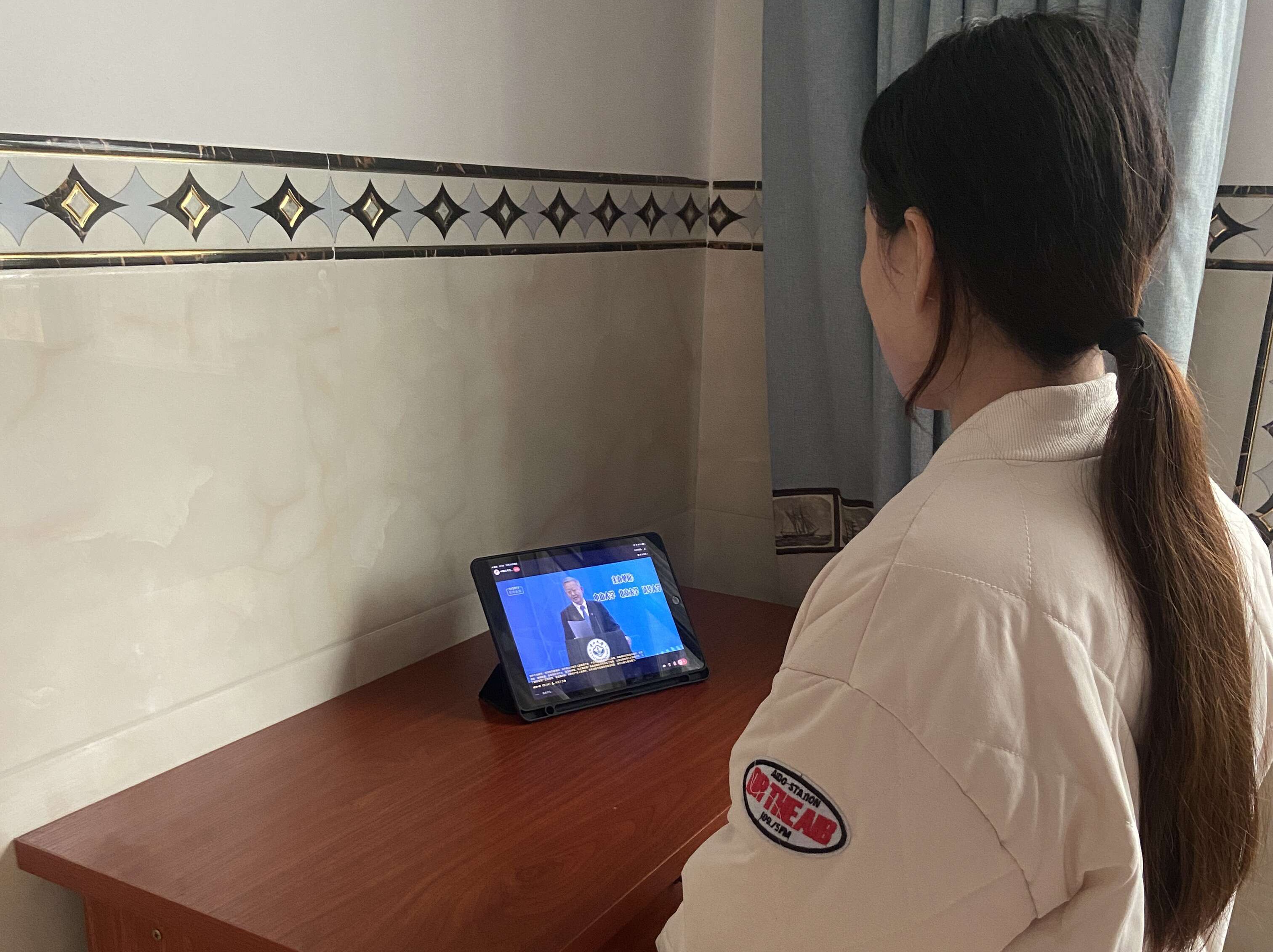 观看照片.png