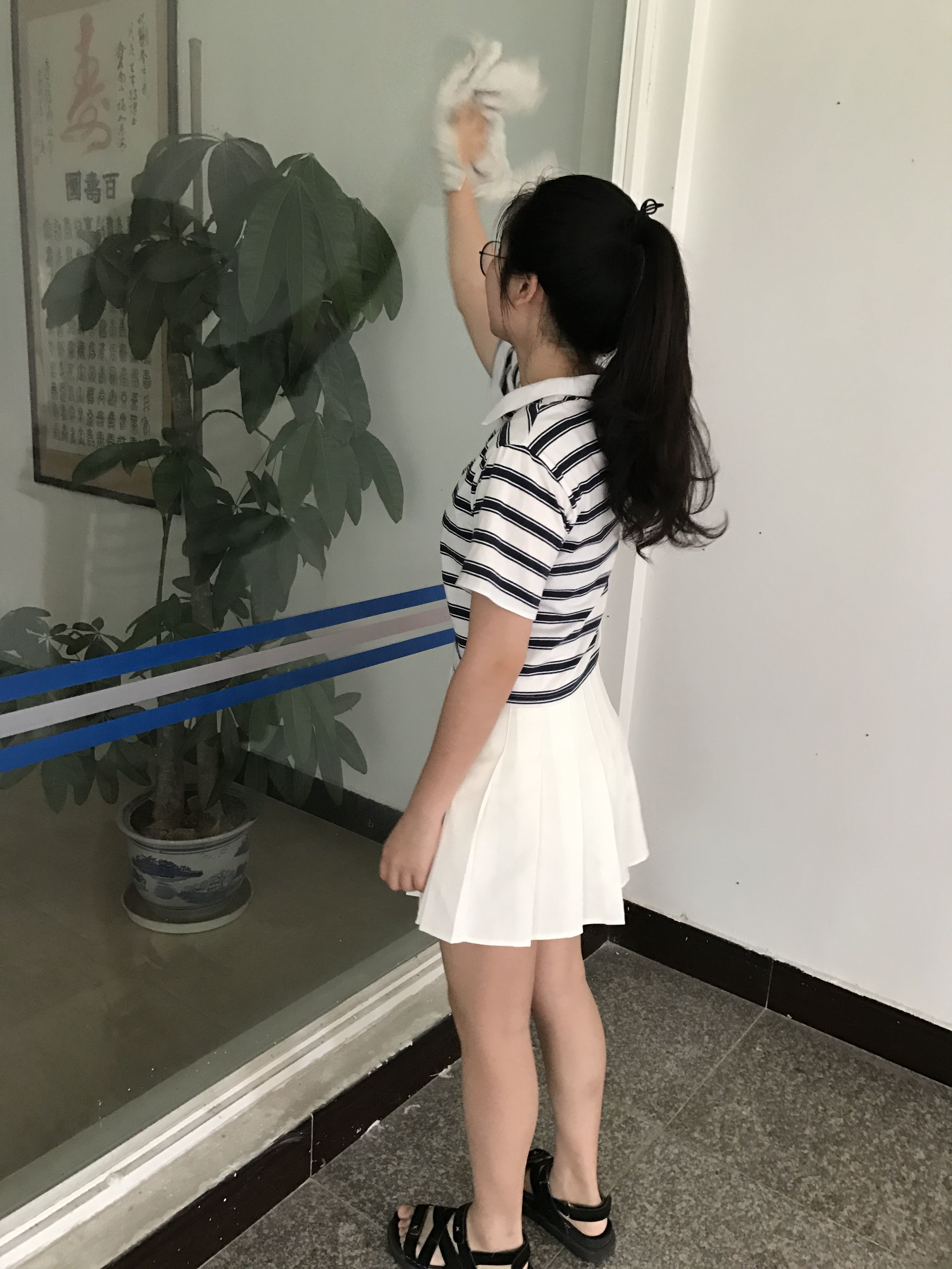 清洁玻璃.jpg